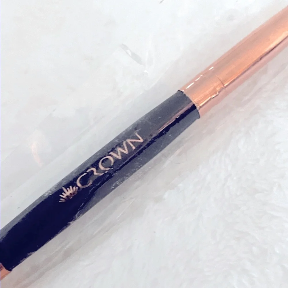 Crown Brush ⭐️brand new⭐️